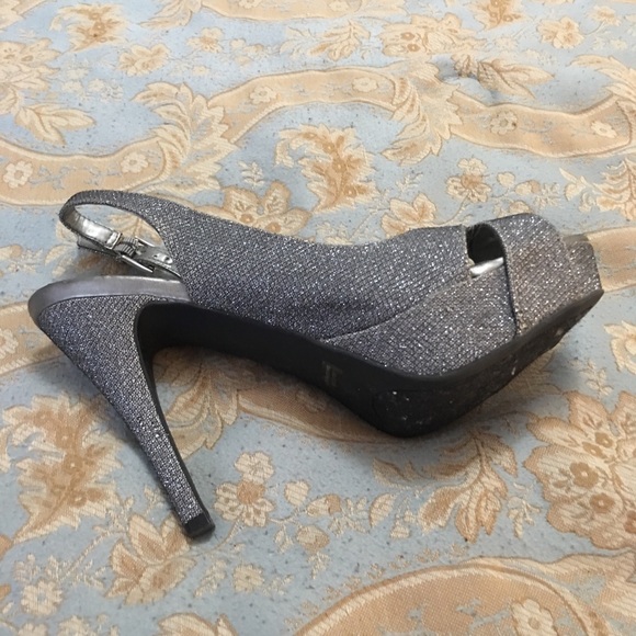 Guess shoes - Picture 5 of 5